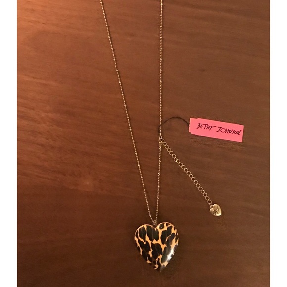 Betsey Johnson Cheetah Heart Pendant Necklace - Picture 3 of 4